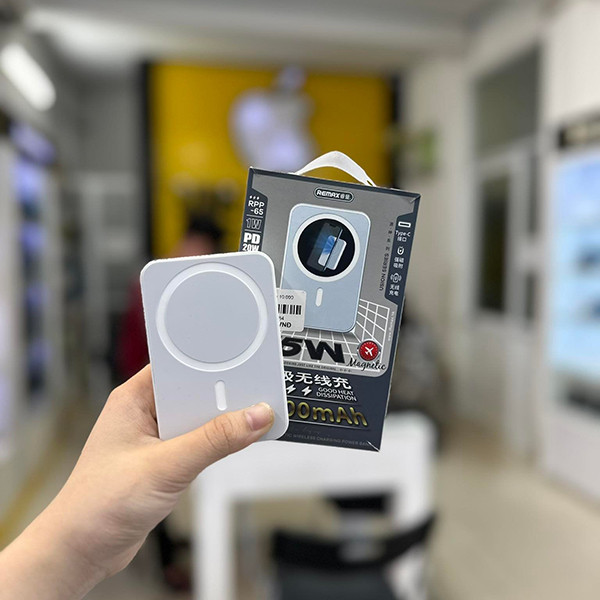 SẠC DỰ PHÒNG KHÔNG DÂY REMAX 10000MAH